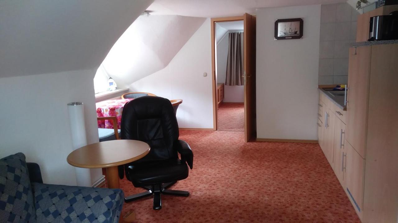 Urlaub Bei Hauenstein Apartment Born Exterior foto